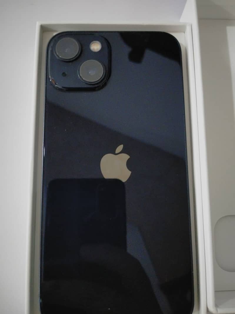 Apple iPhone 13 2