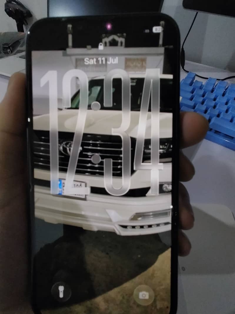 Apple iPhone 13 3