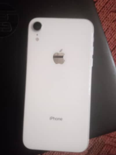 Apple iPhone XR