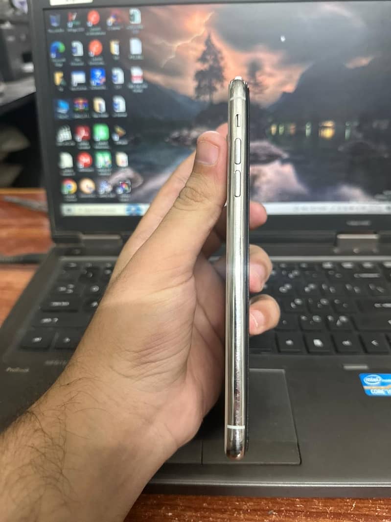 11 pro max 4