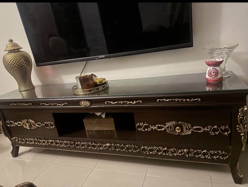 Tv Trolley 1