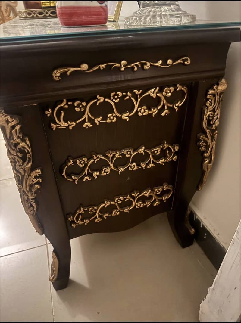 Tv Trolley 2
