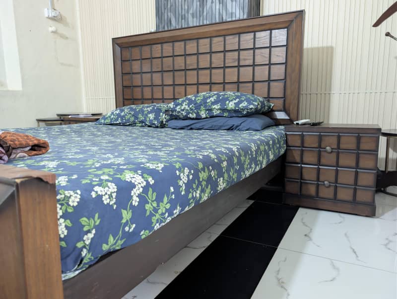 Double Bed Set with Dressing Table 2