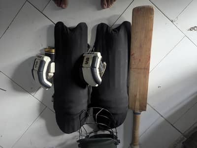 Cricket biginner bat with safety gaurds 03142600034