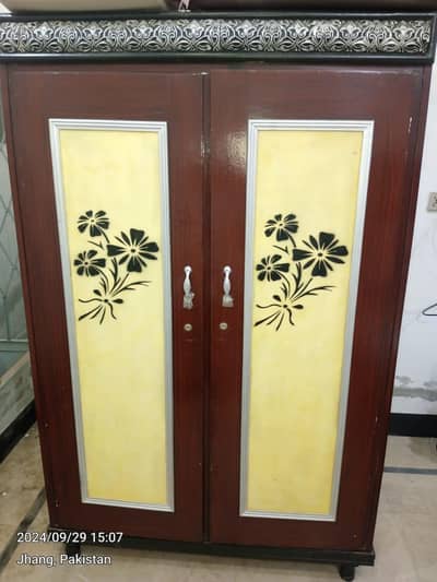 safe almari. wardrobes