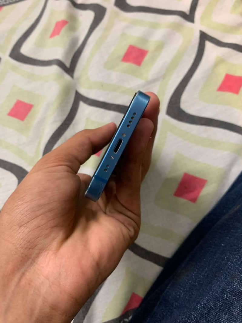 Apple iPhone 13 mini 1