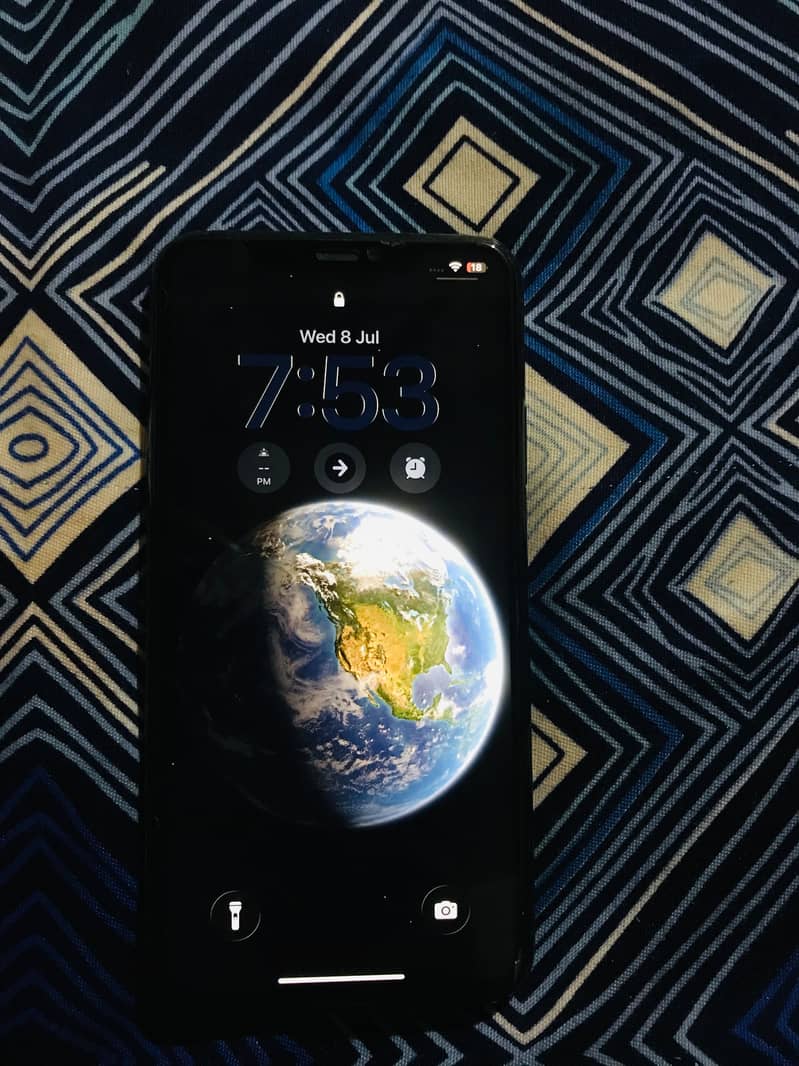 Apple iPhone 11 Pro Max 2