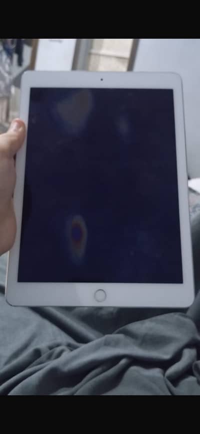 iPad Air 2 GB 64  10/6 condition