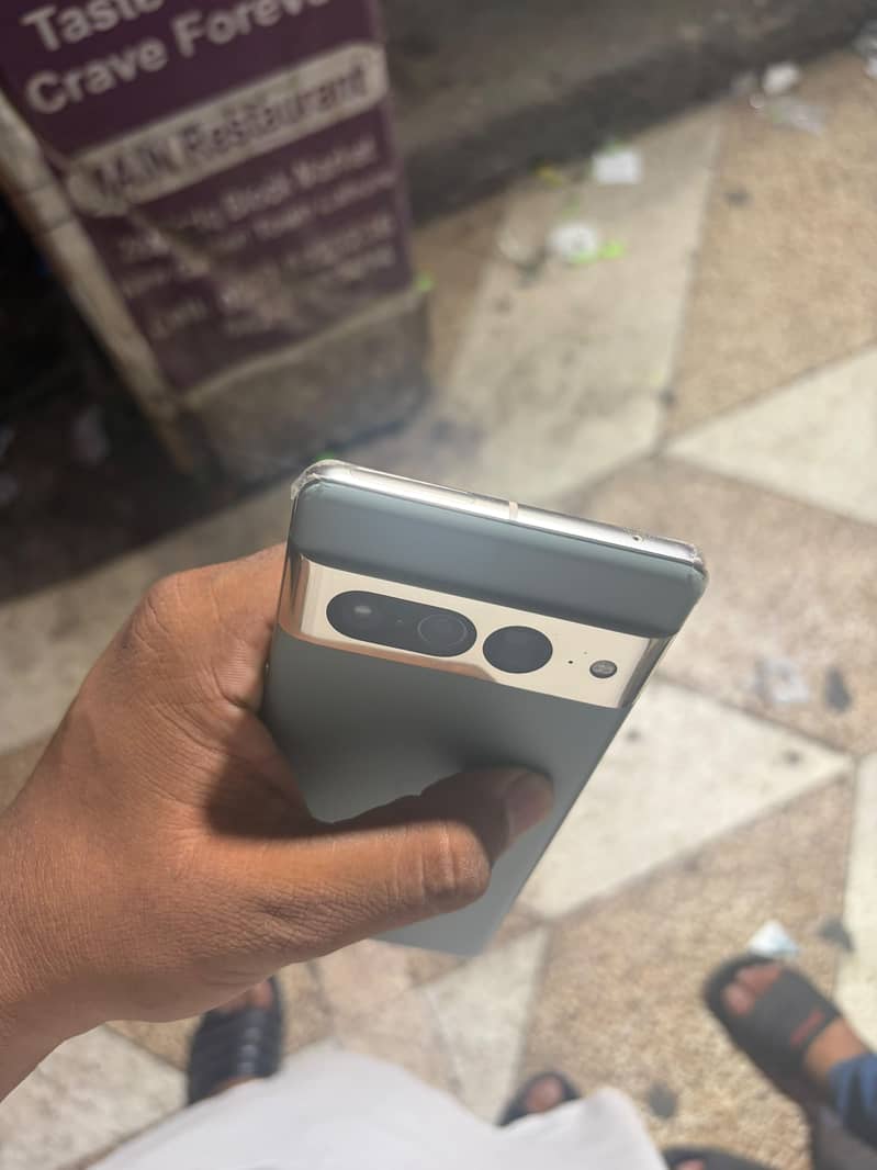 Google Pixel 7 Pro 2