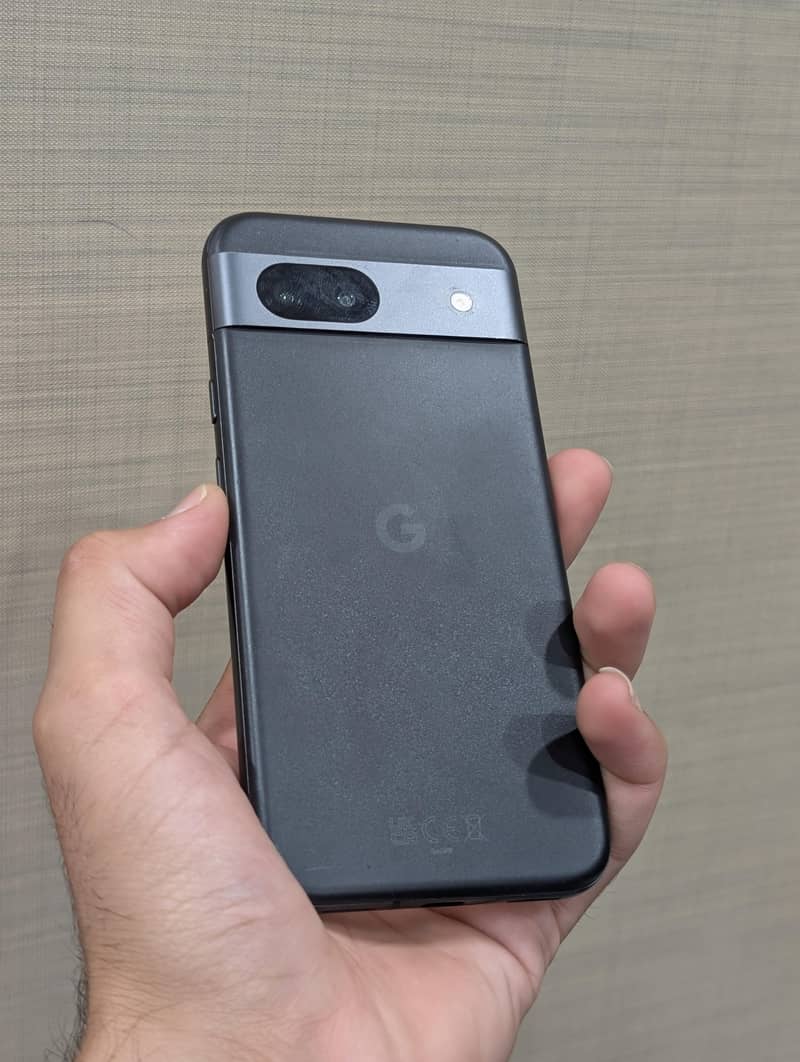 Google Pixel 8a 1