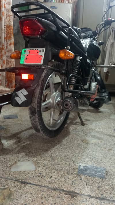 suzuki 110 bike