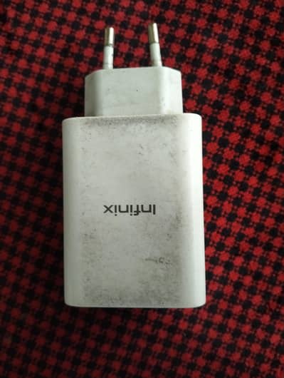 Infinix 33W charger