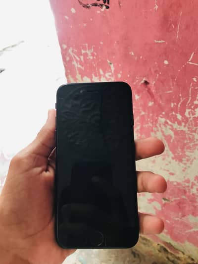 Apple iPhone SE