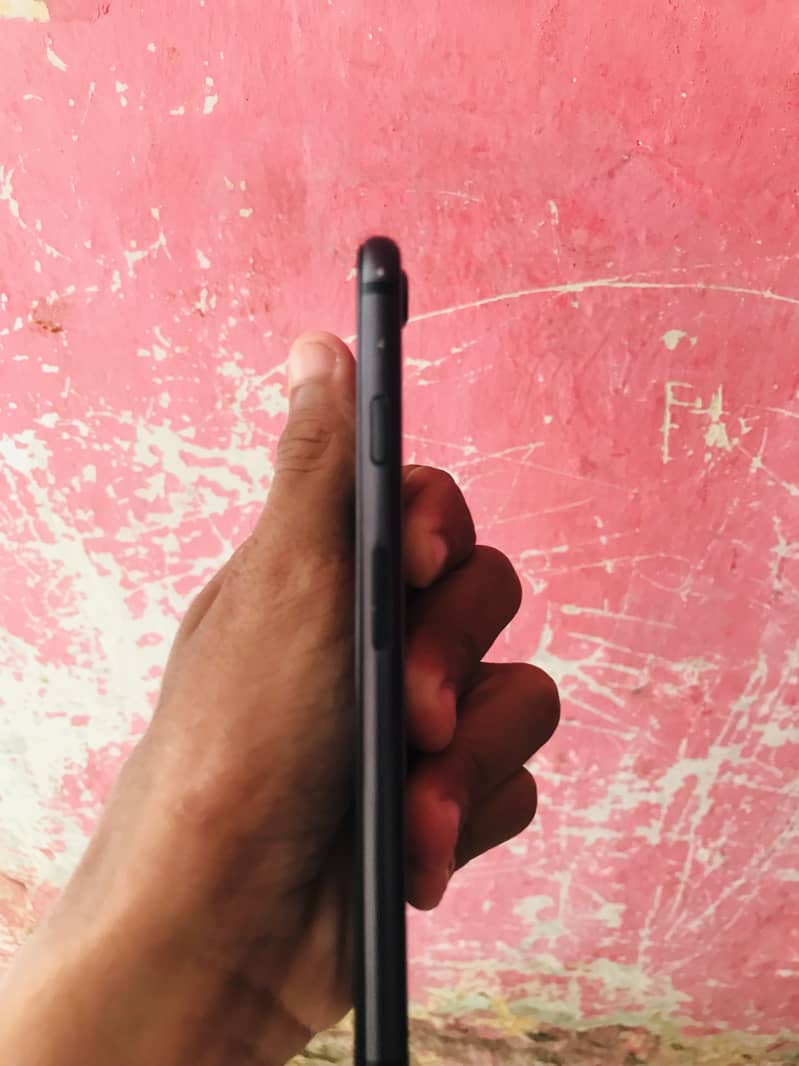 Apple iPhone SE 3