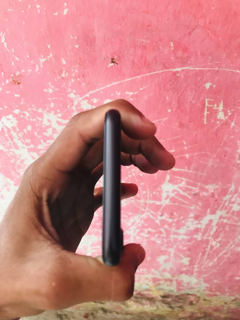 Apple iPhone SE 6