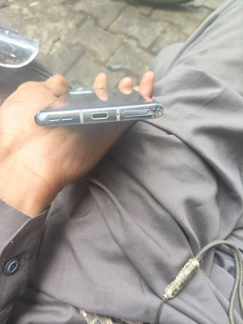 One Plus 9 Pro 5