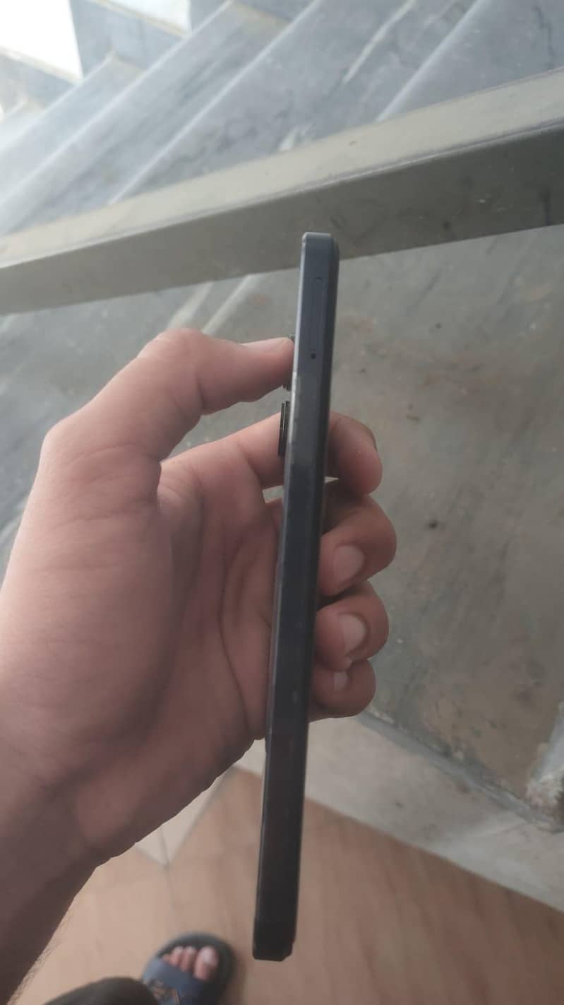 Realme C33 5