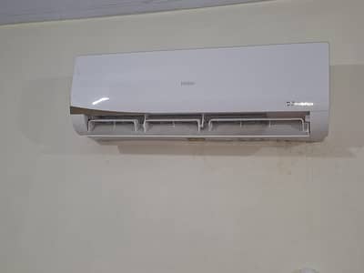 Haier 1 Ton Split AC for Sale – Excellent Condition