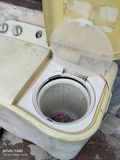 Haier Twin Tub Washing Machine with Spinner