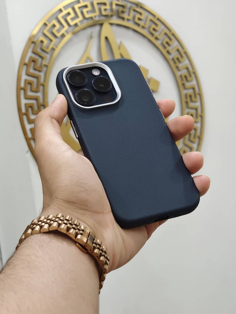 Apple iPhone 15 Pro 8