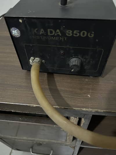 Gas suction machine