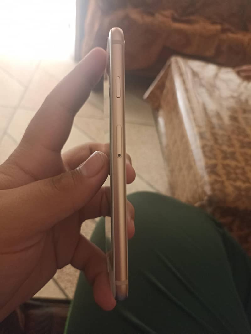 iPhone 8 1