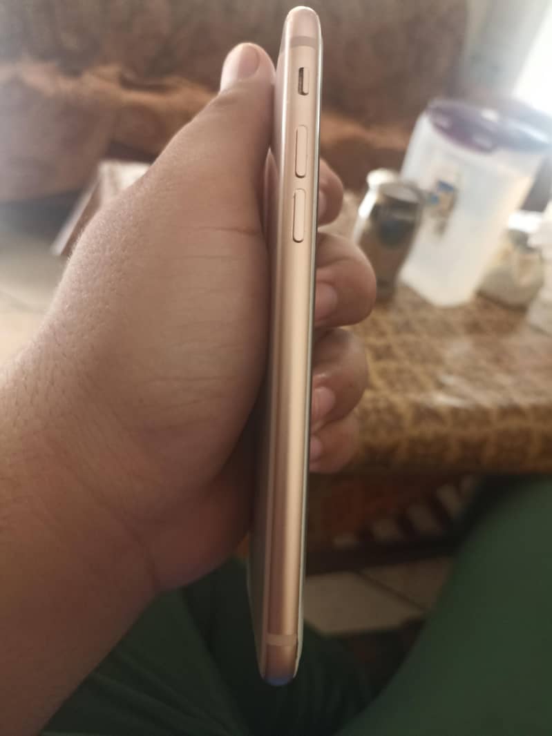 iPhone 8 2