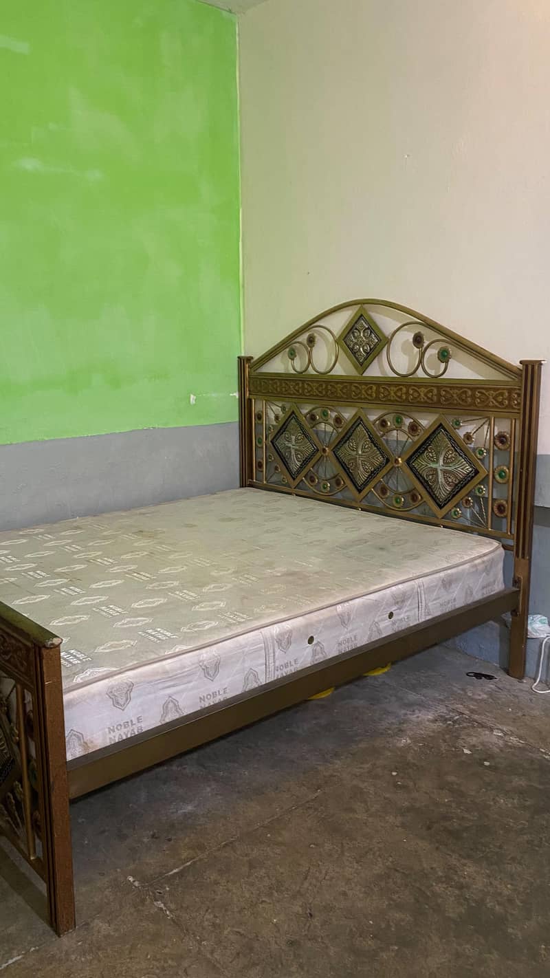 iron bed 5