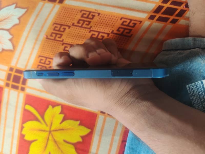 Apple iPhone 12 mini 3