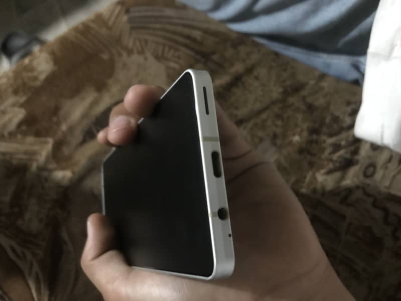 Sharp Aquos Sense 2