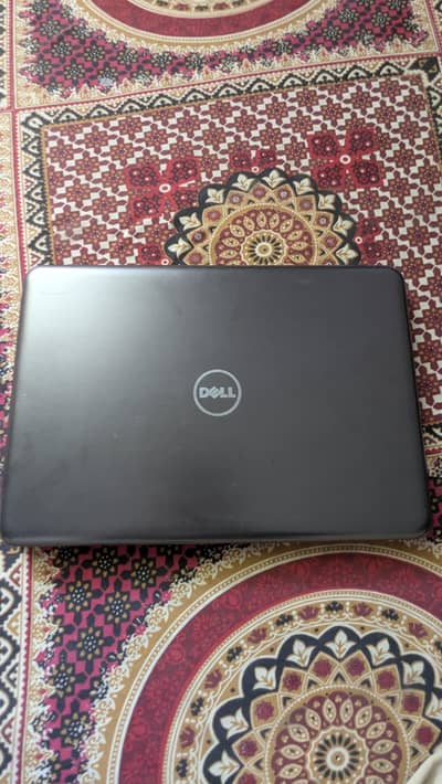 Selling My Dell Latitude 3380 i3 6th Gen 256 SSD 8GB RAM