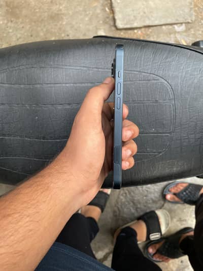 I phone 13 non pta