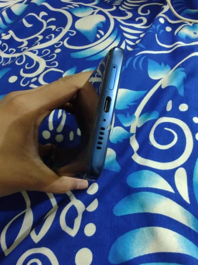 Motorola Edge (2021)
