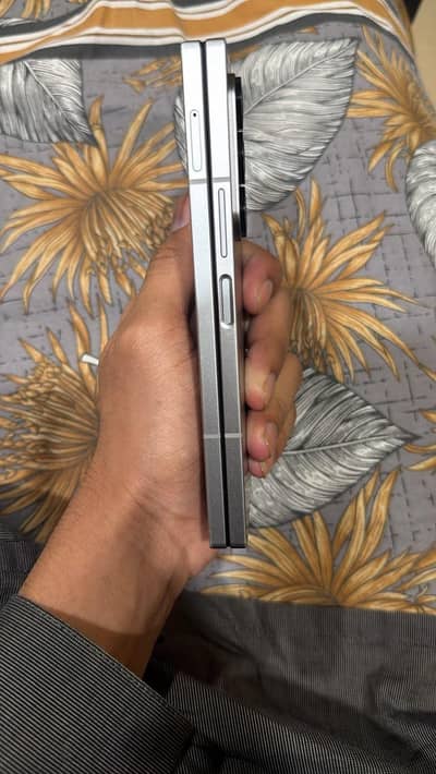Samsung Mobile Z Flip 6