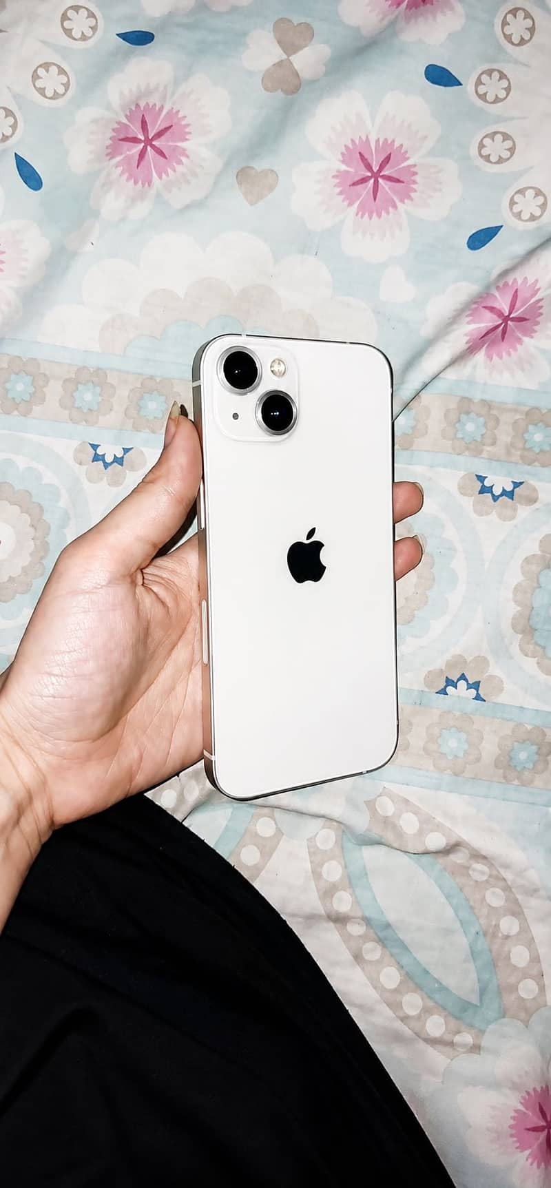 Apple iPhone 13 1