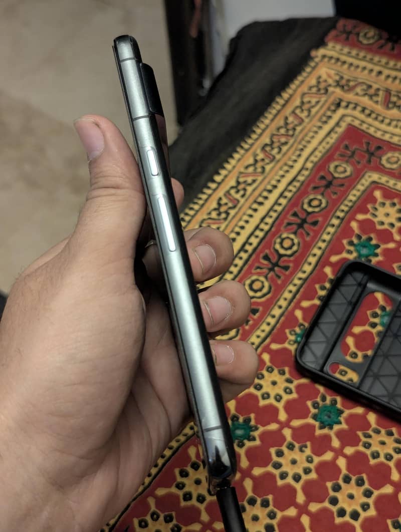 Google Pixel 8 Pro 3