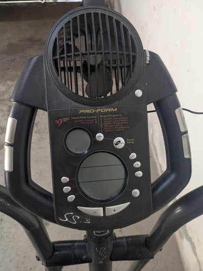 Elliptical 595 HR