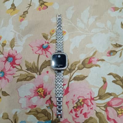 Elegent womans Watch Brand New Rs:2000