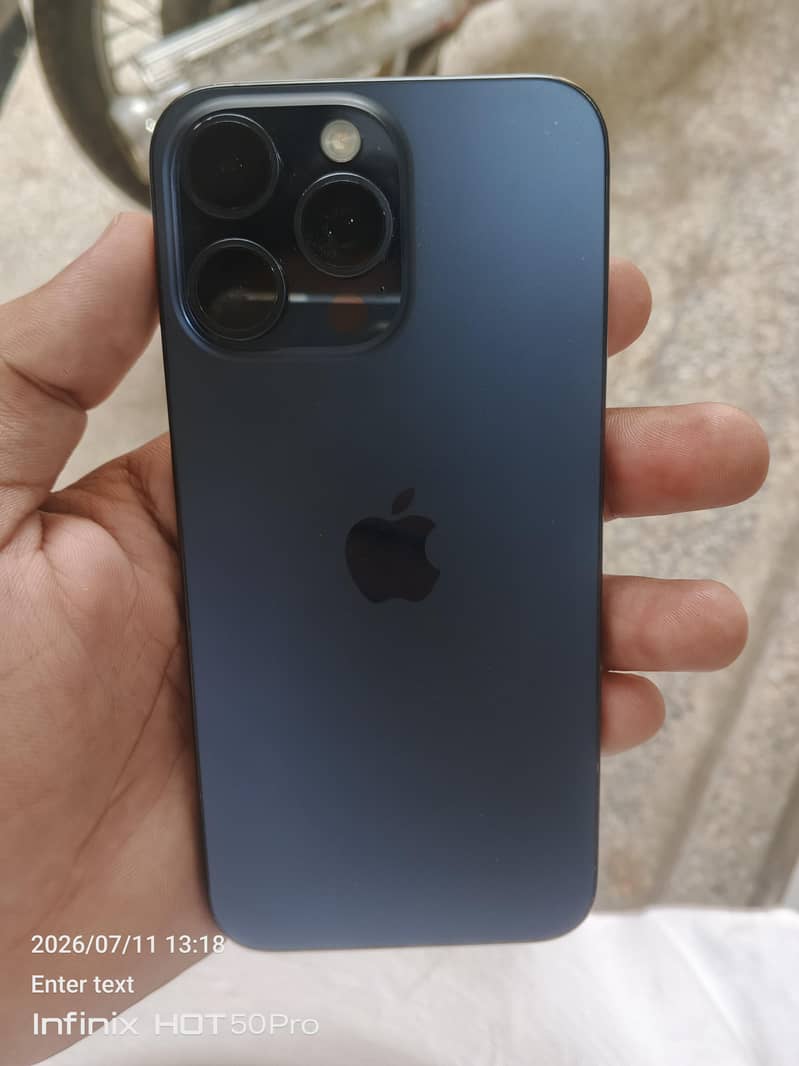 Apple iPhone 15 Pro Max 3