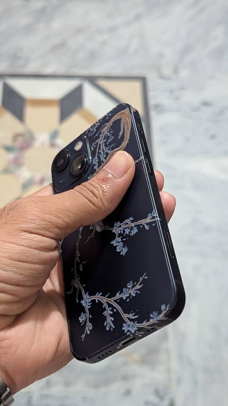 Apple iPhone 13 mini 5
