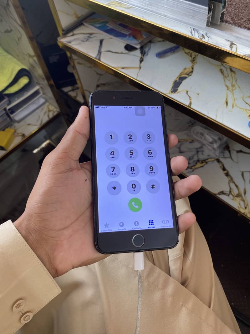 Apple iPhone 7 Plus 7
