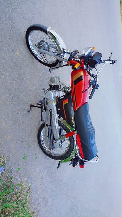 honda cd70 2021/22 model for sale in lush conditions in double samaan