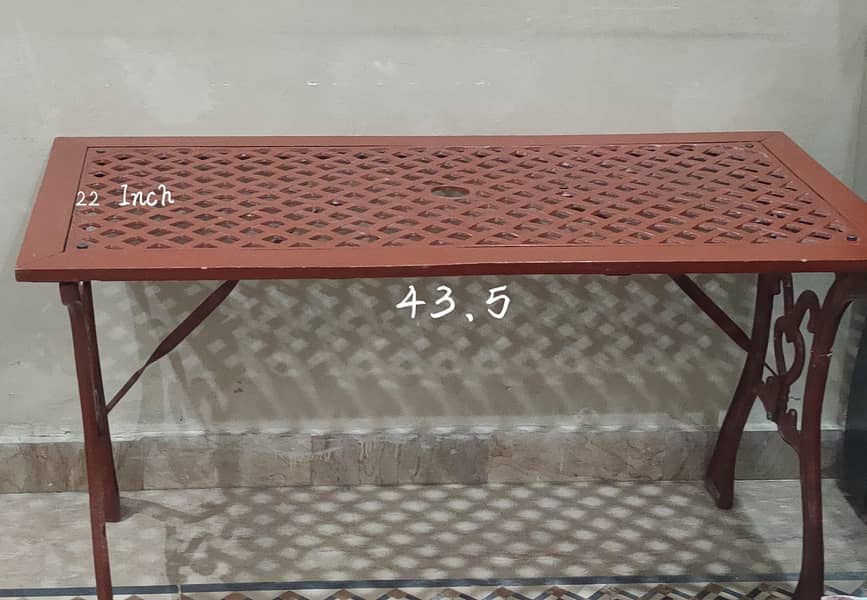 garden table 0