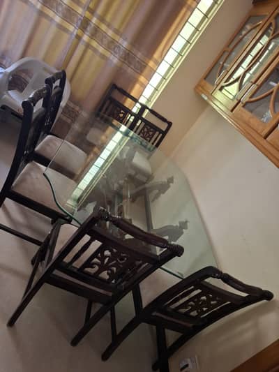 1 table and 6 chairs