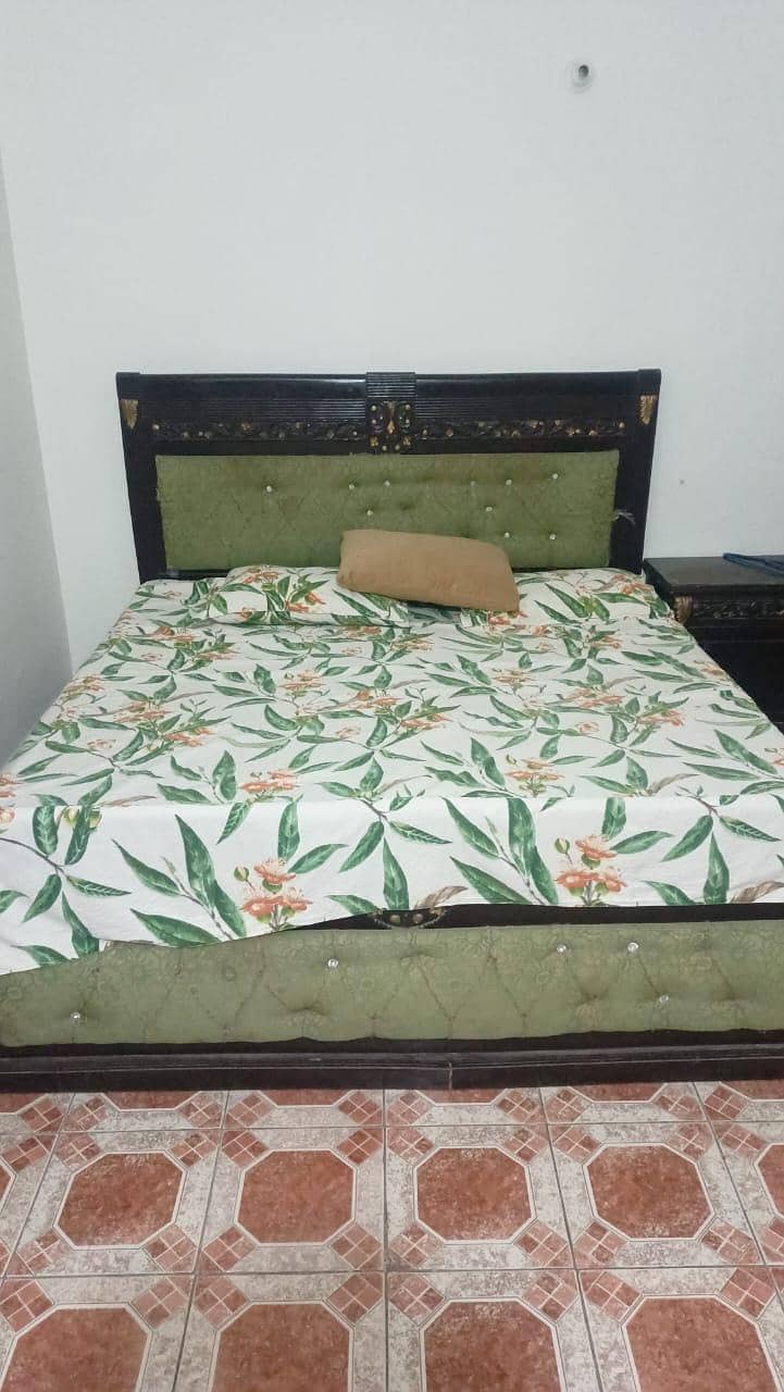 Double Bed/ King size bed Side Table 0