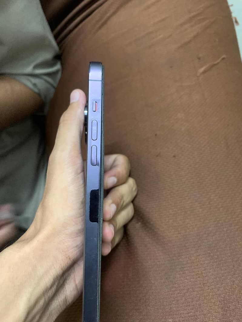 Apple iPhone 14 Pro Max 0