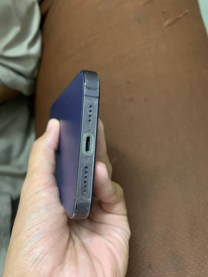 Apple iPhone 14 Pro Max 4