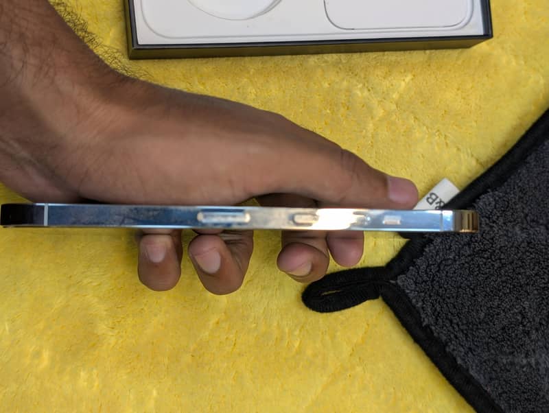 Apple iPhone 12 Pro Max 5