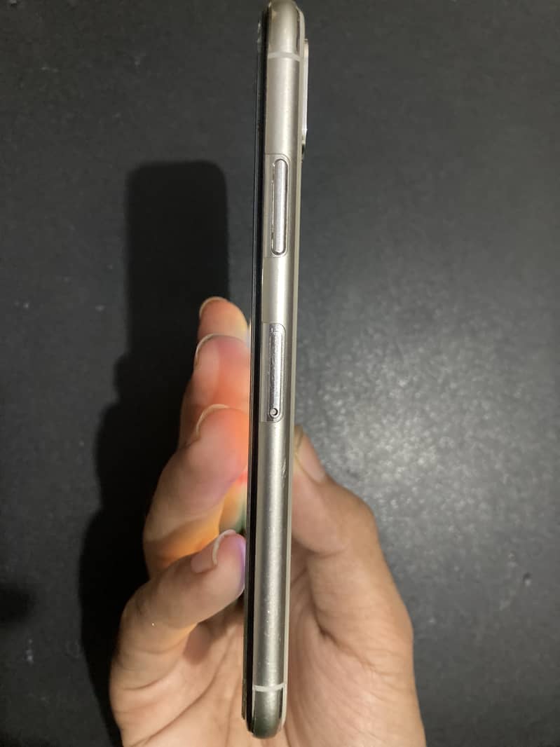 Apple iPhone X 2