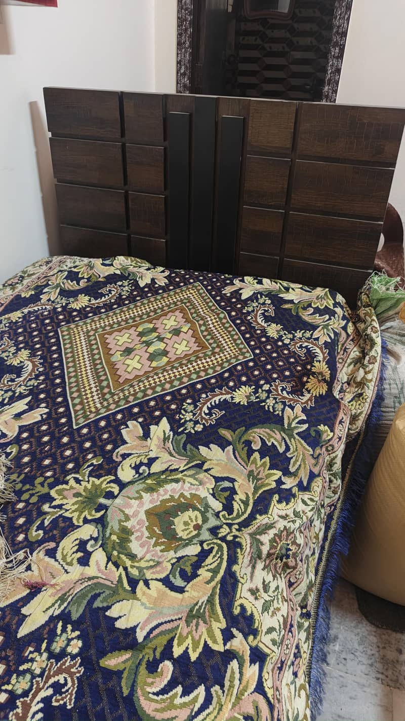 single bed good condition 0
